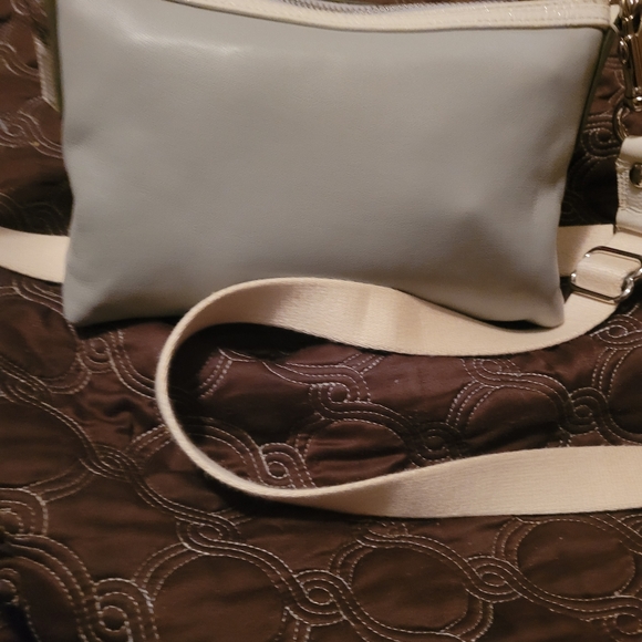 Post - Picture 2 of 3